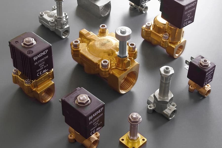 Fluid valves